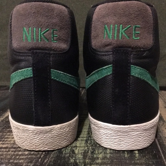 Nike SB Zoom Blazer Size 9.  Black Gwen White - Picture 2 of 6